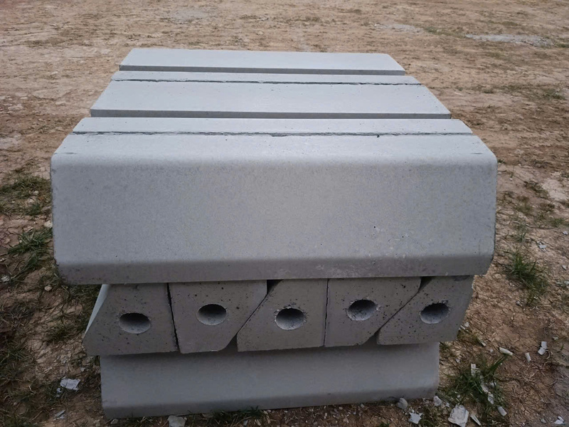 Bó vỉa bê tông 23x26x100 - Gạch Bắc Việt - Công Ty Cổ Phần Tư Vấn Và Xây Dựng Hạ Tầng Kỹ Thuật Bắc Việt